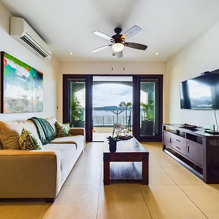 360 Splendor 302-Ocean View Condo-Breakfast Included!