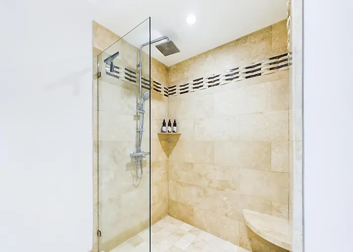 360 Splendor 302-ocean View Condo-breakfast Apartment